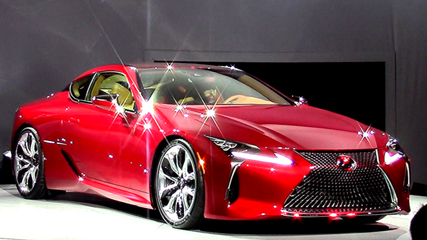 北米自動車ショー　日本勢、大型・高級車で攻勢