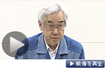 記者会見する東京電力の武藤栄副社長（26日）
